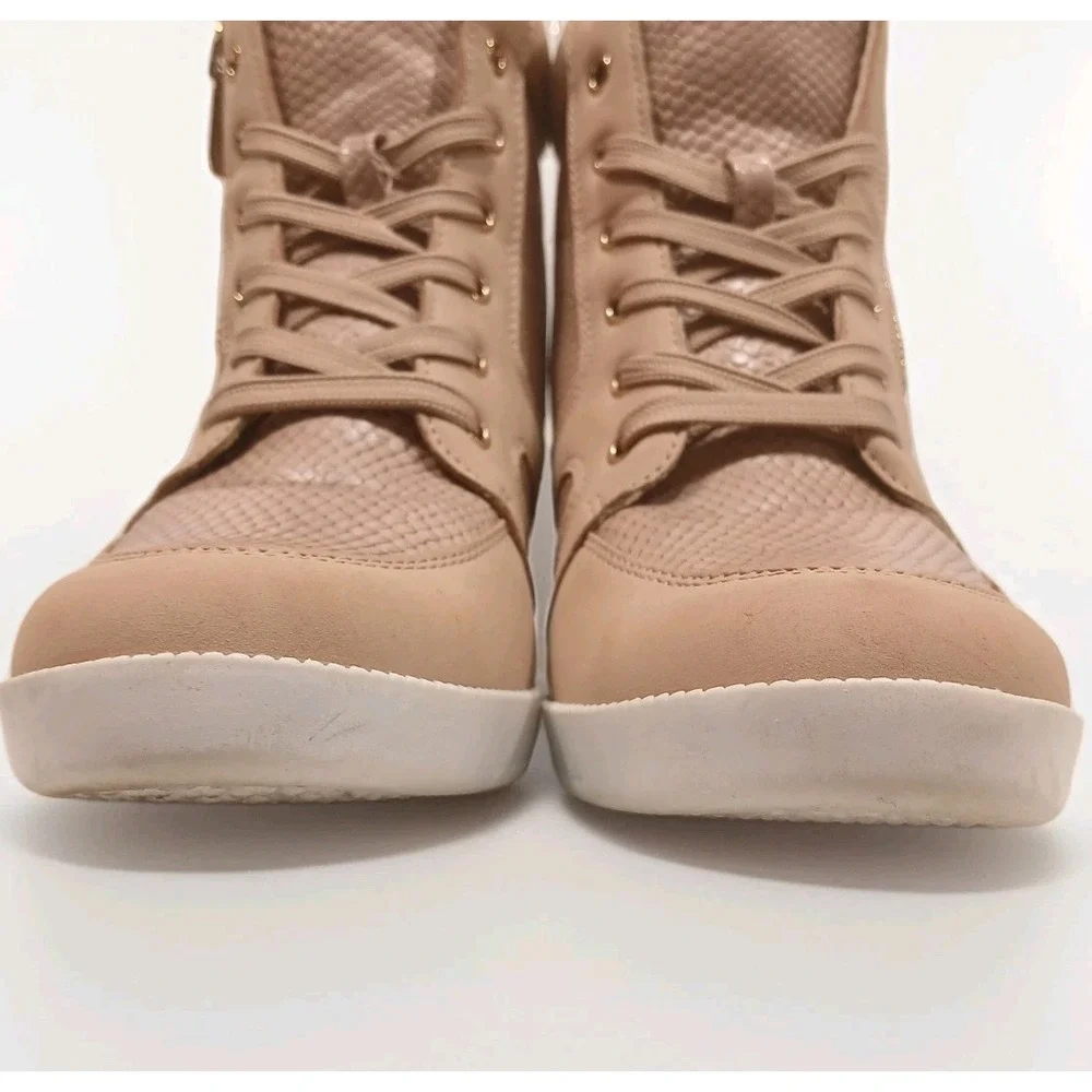 JustFab Hidden‎ Wedge Sneaker Booties Blush Pink Snake Print Side Zip Size 9